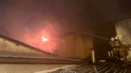 Алматы облысында шаруашылық тауарларын сақтауға арналған қоймада ірі өрт шықты