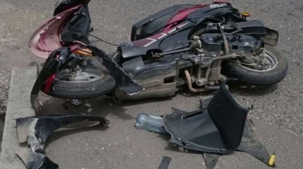 Атырау облысында мотоцикл жүргізушісі ғимарат қабырғасына соқтығысып мерт болды