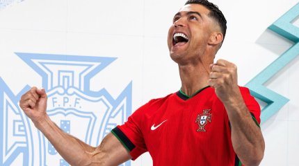 Криштиану Роналду официально включили в заявку сборной Португалии на Евро-2024