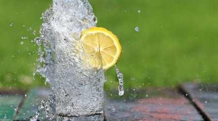 Жаркое начало лета пообещали казахстанцам