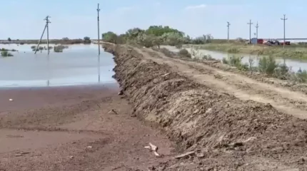 Атырау маңындағы су бөгеті бұзылды