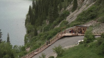Свыше 80 тысяч туристов посетило озёра Кольсай и Кайынды в Алматинской области с начала года