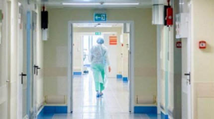 4 жасар бала екінші қабаттан құлап кетті