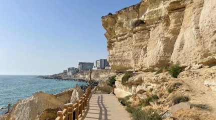 Ребенок сорвался со скалы в Актау