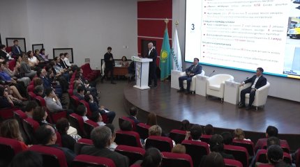 Алматыда «АМАNАТ» партиясының мүшелері атқарылған жұмыстар туралы халық алдында есеп берді