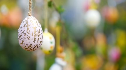 Токаев поздравил казахстанцев с праздником Пасхи