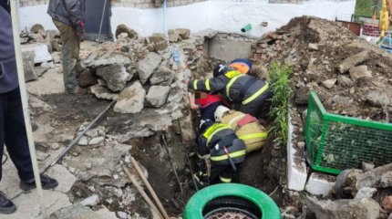 Сотрудника КСК зажало между плитами в ВКО