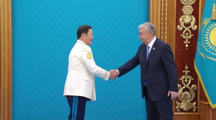 "Жеңіс күнін жақындатуға атсалысқан майдангерлер мен тыл еңбеккерлеріне әрқашан құрмет көрсетіледі", - Президент