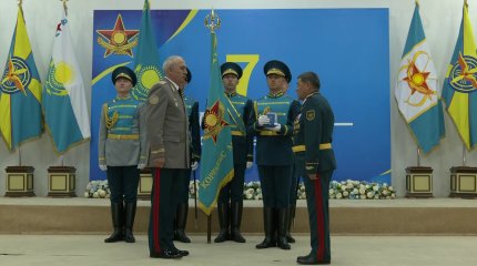 Қорғаныс министрлігі әскери қызметшілерді марапаттады