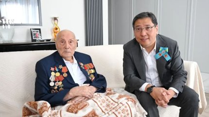 Алматы әкімі соғыс ардагерлеріне Мемлекет басшысының құттықтауын жеткізді