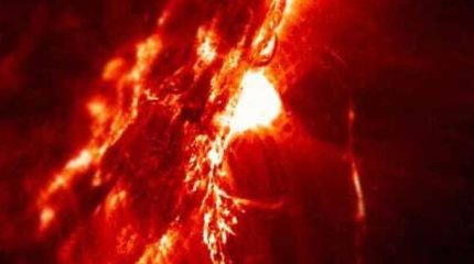 Двойная вспышка на Солнце: мощные магнитные бури надвигаются на Землю