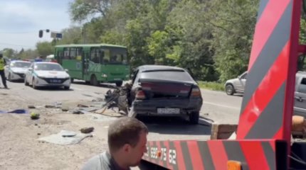 Алматы маңында жантүршігерлік жол апатынан үш адам қаза тапты