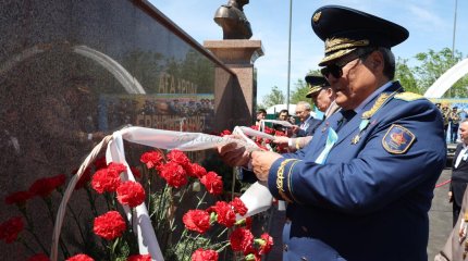 Талдыкорганской авиабазе присвоено имя дважды Героя Советского Союза Сергея Луганского