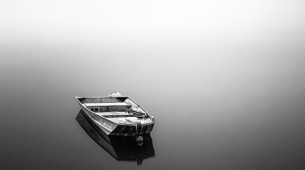 Мужчину убило молнией во время лодочной прогулки