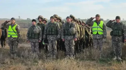 Қостанай облысында қарамағындағы қызметкерін соққыға жыққан офицер жұмыстан қуылды