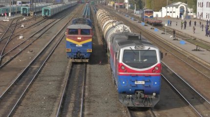 Наращивание долгов может привести КТЖ к дефолту, - Смаилов