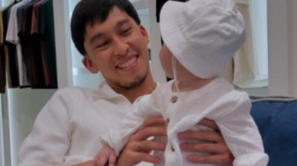 "Еркеге ұқсайтын сияқты". Әнші Raim ұлымен түскен сурет жариялады