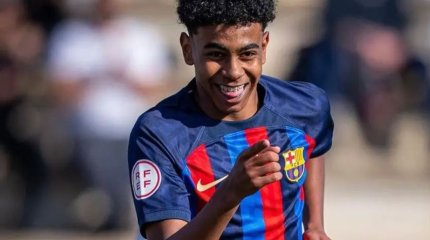 Еуропа чемпионатындағы ең жас футболшы кім