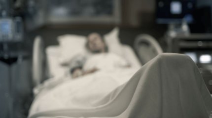 Өскеменде көлік қағып кеткен әйел ауруханада қайтыс болды