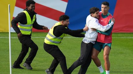 Евро-2024: фанаты Роналду сорвали тренировку сборной Португалии