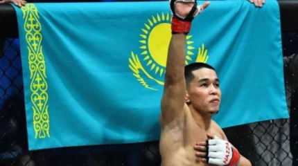Асу Алмабаев выиграл исторический бой в UFC