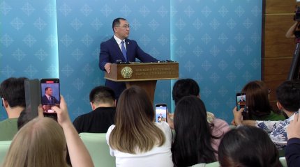 Ізім-қайым жоғалған қазақстандық экс-судьяның анасы мен ағасы Германияға барды