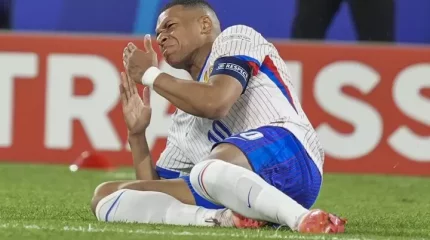 Мбаппенің мұрнын сындырған футболшы тосын мәлімдеме жасады