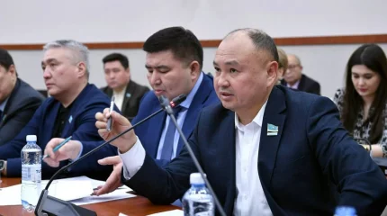 Ескі Қазақстанның өкілдері заңсыз тартып алған бизнесті иелеріне қайтару ұсынылды