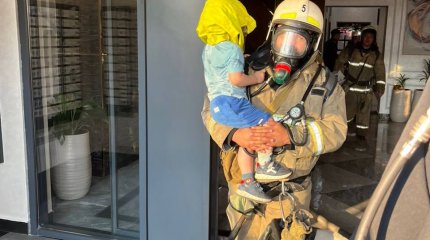 6 человек спасли из пожара в многоэтажке Астаны