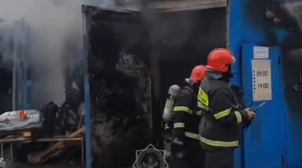 Пожар на СТО в Павлодаре: повреждены 3 авто