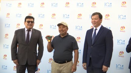 Пострадавшим от паводка актюбинцам вручили ключи от новых квартир