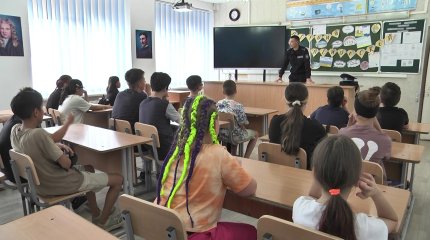 Защищать слабых, помогать людям: сельский полицейский спас женщину из воды