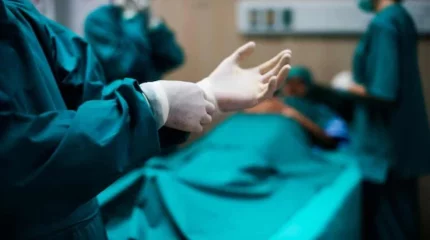 Науқас 2 млн теңге өндіріп алды: Қызылордада дәрігер арнайы рұқсатсыз қауіпті онкологиялық ота жасаған