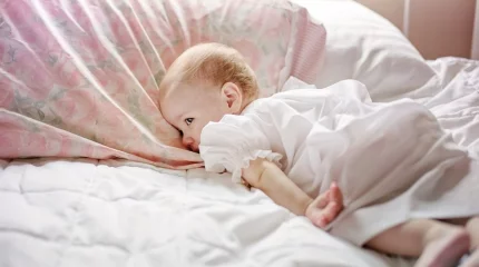 Балалардың миының саулығына төніп тұрған жаңа қауіп анықталды