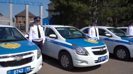 СҚО полицейлеріне 41 қызметтік автокөлік кілті табысталды