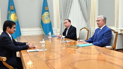 Токаев принял посла Государства Катар в Казахстане Абдаллу бен Хусейна Джабера