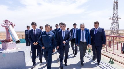 Бектенов проверил темпы строительства космического ракетного комплекса «Байтерек» в Байконыре