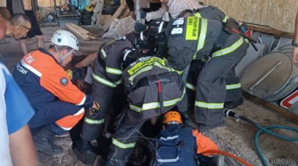 40-летний житель ВКО упал в яму гаража и оказался под бетонной конструкцией