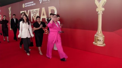 Редакция новостей "Астана таймс" стала обладателем национальной премии "Тумар"