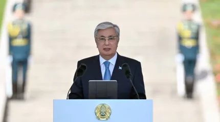 Қасым-Жомарт Тоқаев Мемлекеттік ту көтеру рәсіміне қатысты
