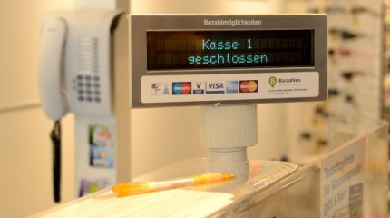 Костанаец угрожал ножом продавцу магазина ради 20 тысяч тенге из кассы