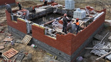 Паводки: 40 домов для пострадавших возводят в двух селах Костанайской области