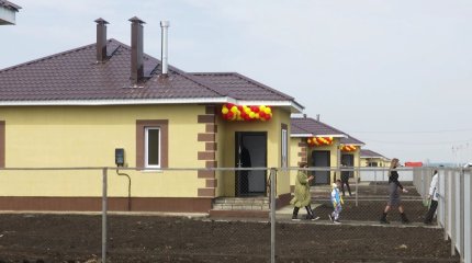 53 семьи, пострадавшие от паводка, получили ключи от новых домов в Петропавловске