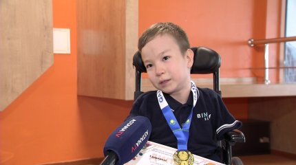 “Мен әлемді жақсартқым келеді”,-Гиннестің рекордтар кітабына енген оқушы