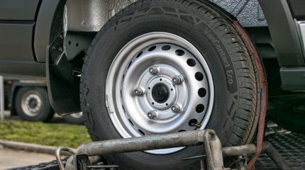 Машины похитили при перевозке из Алматы