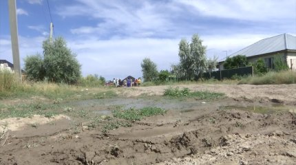 "Жаңбыр жауса, күніміз қараң",-тұрғын