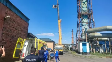 Мобильді байланыс компаниясының қызметкері 32 метр биіктіктен құлап кетті