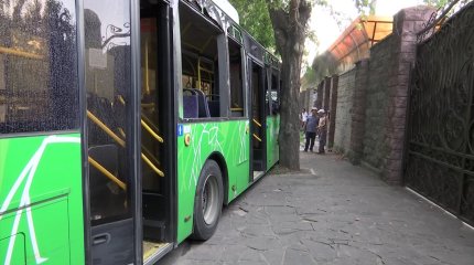 9 человек пострадали в результате жуткого ДТП  с участием автобуса в Алматы