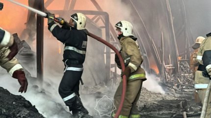 Гроза могла стать причиной пожара на барахолке в Алматы, - МЧС РК