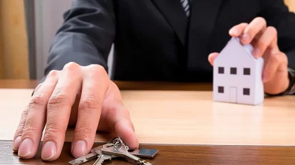 Элитные квартиры под видом конфискованных на миллиард тенге продали мошенники в Актау